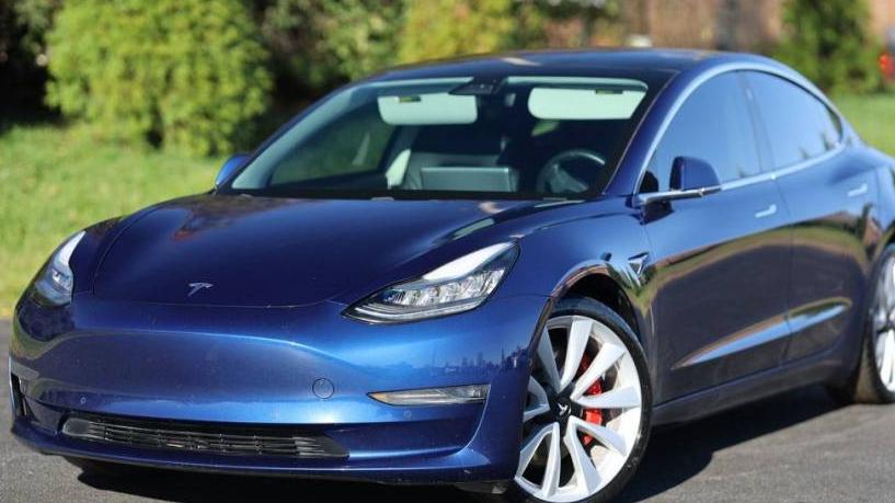 TESLA MODEL 3 2019 5YJ3E1EB5KF231379 image